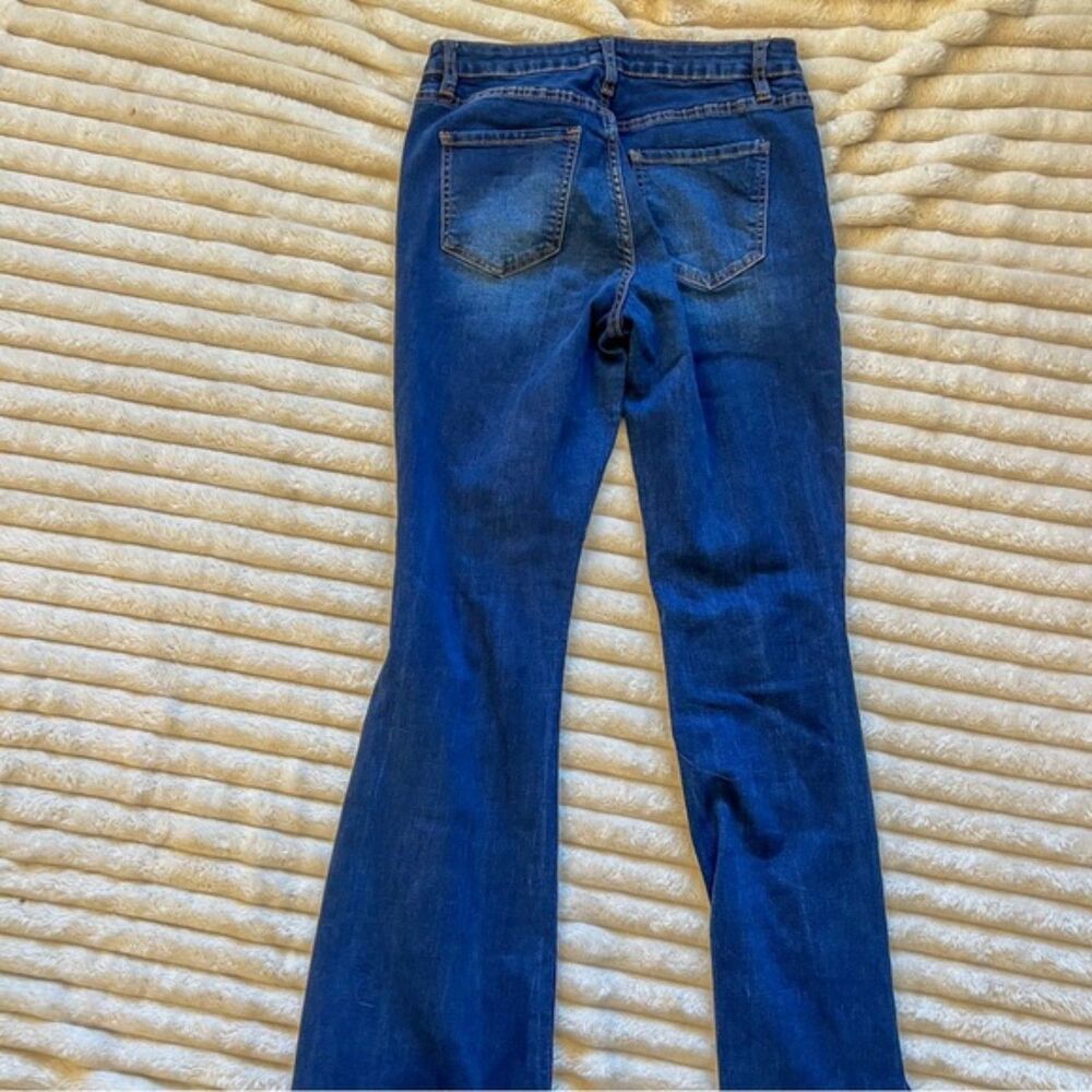 YMI distressed high waisted flare jeans size 7 / 28 - Picture 4 of 5
